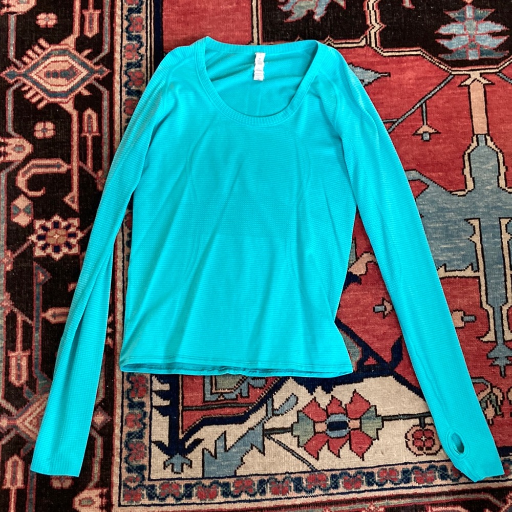 Lululemon swiftly long sleeve size 8